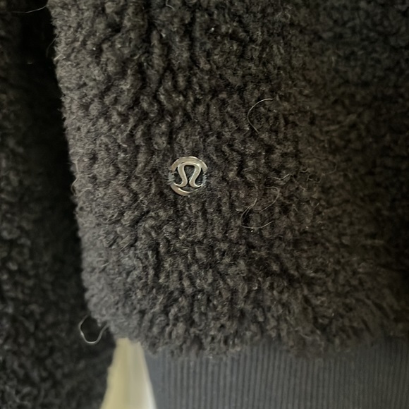 Lululemon fluffy, hooded jacket - Picture 3 of 5